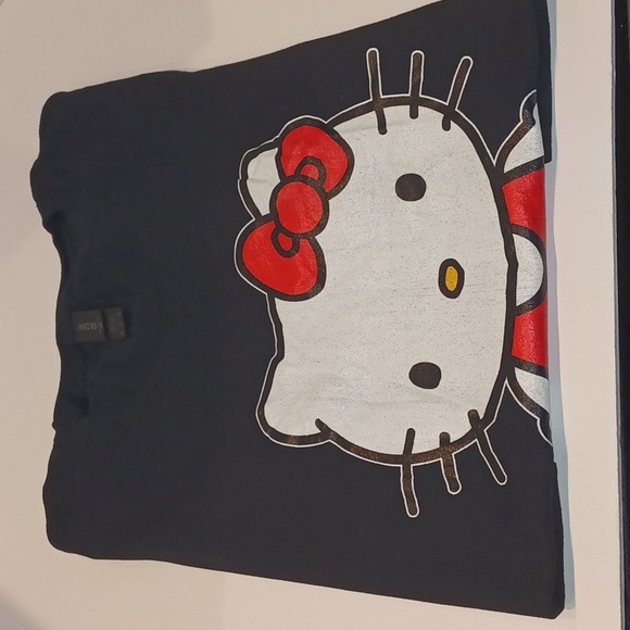 Hello Kitty - Black T-Shirt - Picture 4 of 4